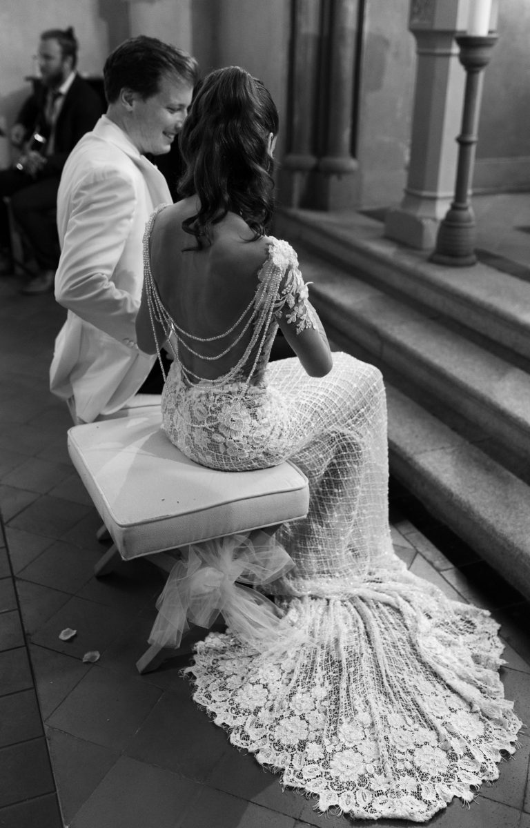 Galia Lahav bride in the curch
